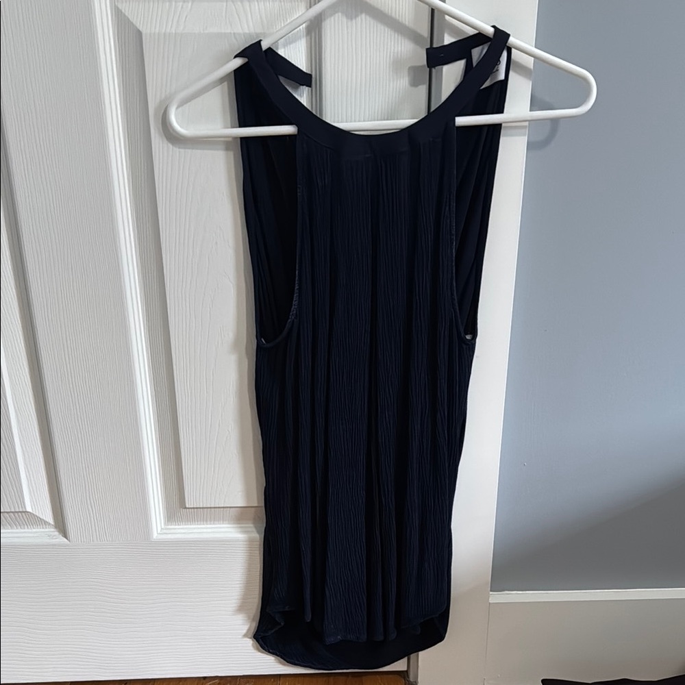 Black Sleeveless Pleated Top